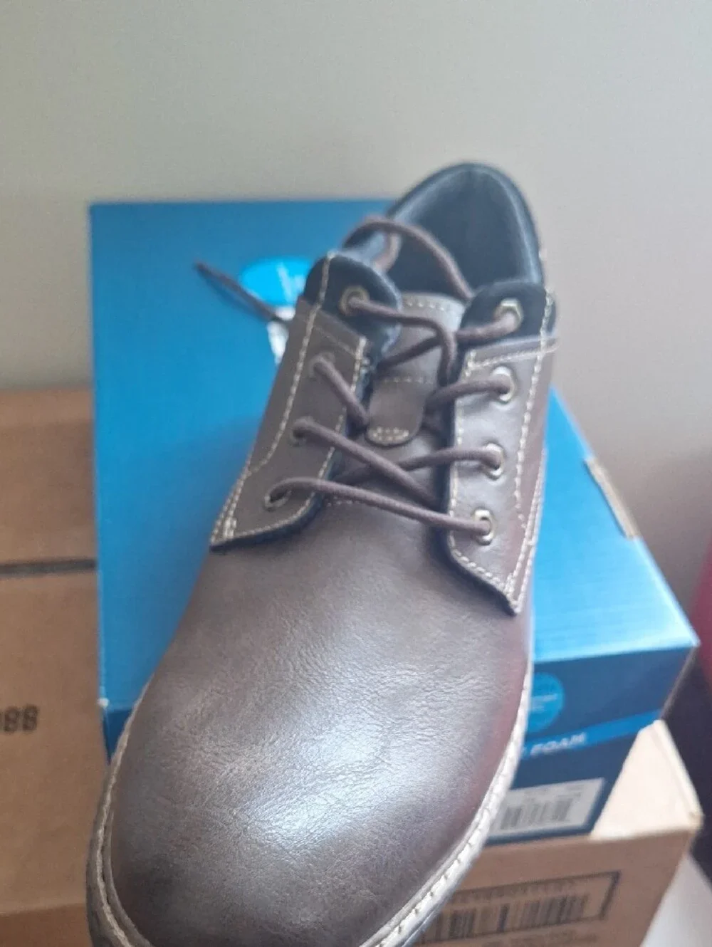 Nunn Bush Brown Leather Derby with Contrast Stitching